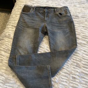 Louis Vuitton jeans men size 40x30 USA or 56 EU